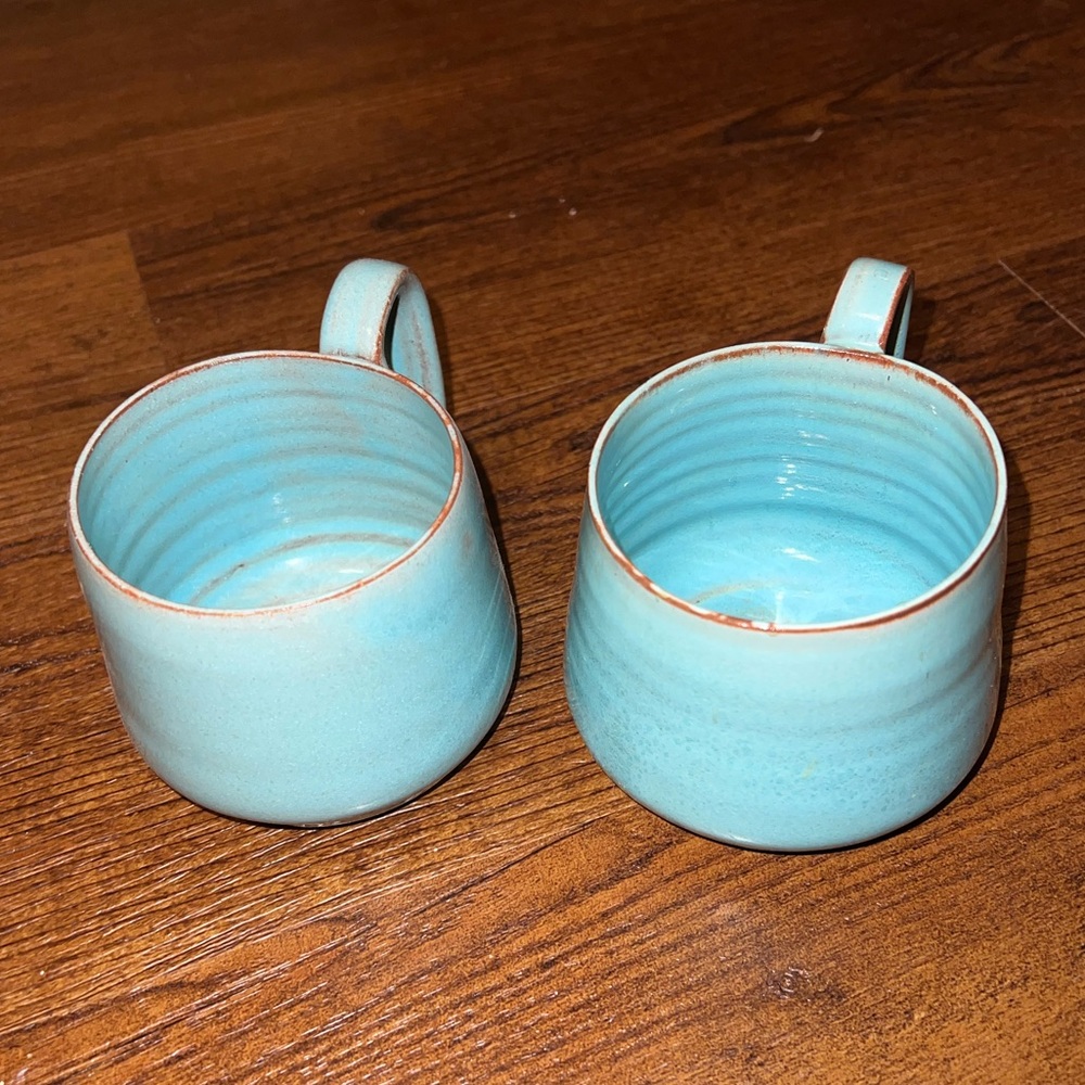 (2) Vintage Turquoise Glazed Ceramic Stoneware Pottery Small Rustic Decor Mugs - Picture 5 of 8
